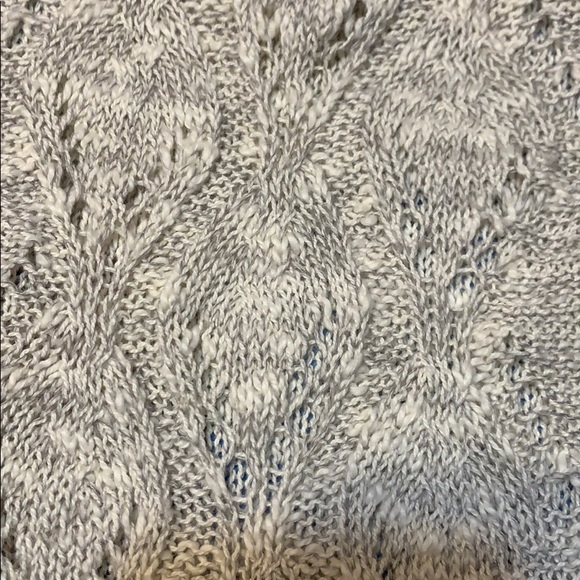 Dots Gray White Blend Deep V Crochet Knit Sweater Tunic Top NWT - Picture 6 of 11